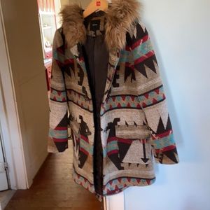 Women’s toggle button coat